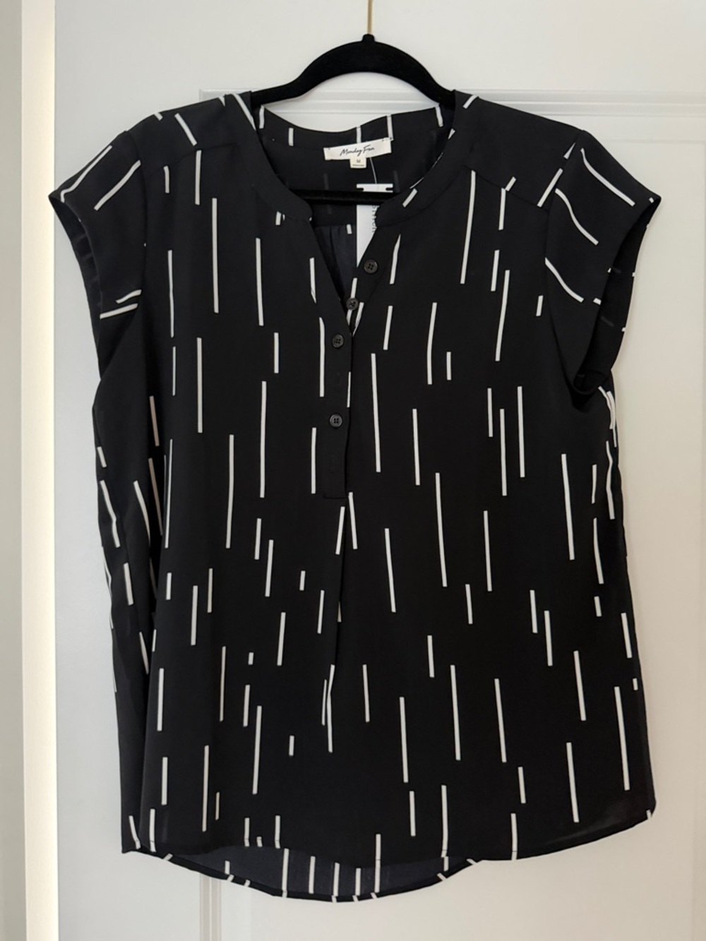 Stitch Fix - Monday Fun Black Short-Sleeve Blouse